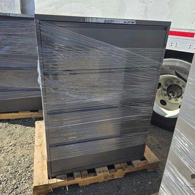 #90050 • (2) Metal Filing Cabinets
