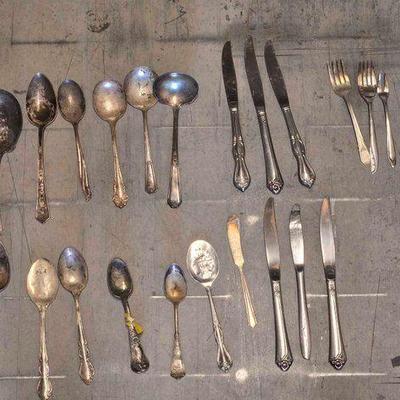 #4552 • (27) Mixed Cutlery
