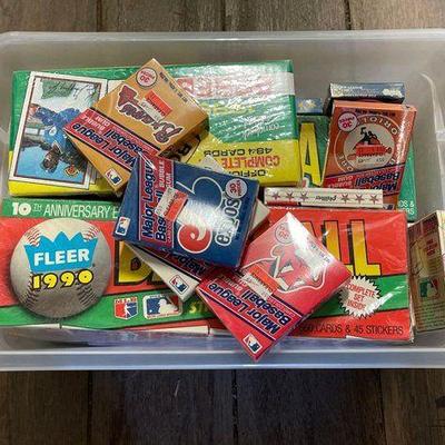 #7086 • NEW!!! Baseball Card Collection
