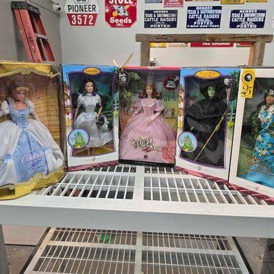 #2570 • (5) Barbie Dolls
