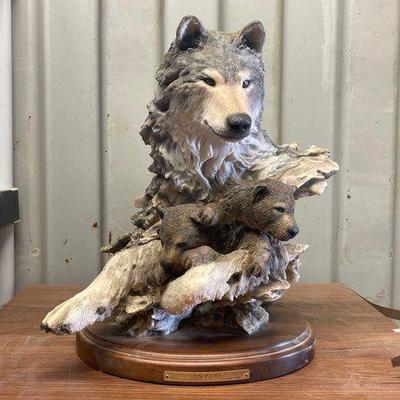#7544 • Randell Reading “Six Paws” Sculpture
