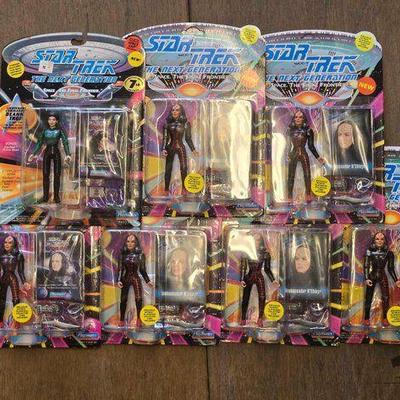 #4232 • NEW!!! (7) Star Trek Figures
