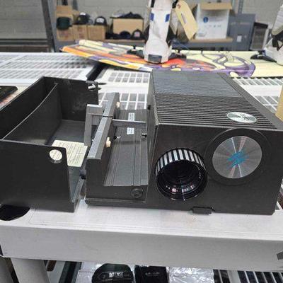 #2564 • Sawyer's 550R Slide Projector

