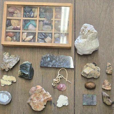 #4568 • Case With Crystals & Mixed Loose Minerals
