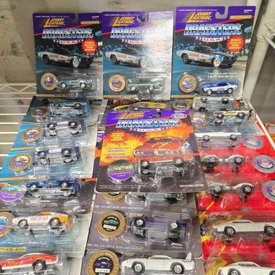 #4284 • NEW!!!(22) Johnny Lighting Dragsters & Muscle Cars
