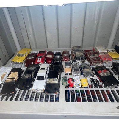 #7508 • (25) Die Cast Cars
