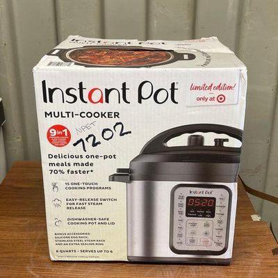 #7202 • NEW!!! Instant Pot Multi-Cooker
