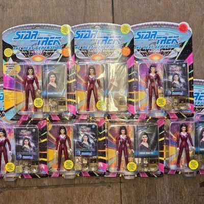 #4230 • NEW!!! (7) Star Trek Figures
