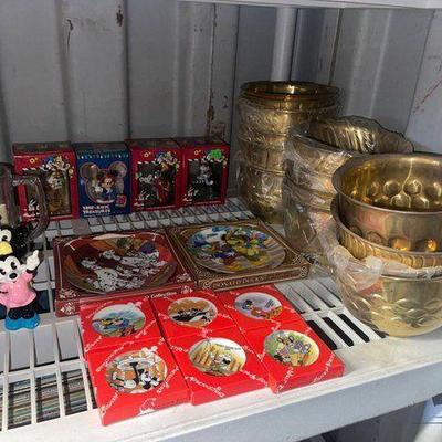 #7260 • Mickey & Minnie Mouse Collection & Metal Bowls
