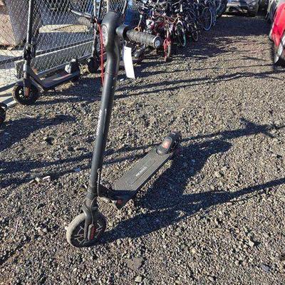 #90002 • Microgo Electric Scooter
