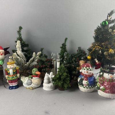 Lot 661 | Christmas Soap Dispensers, Trinkets, and More
