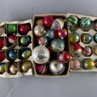 Lot 481 | Vintage Christmas Ornaments
