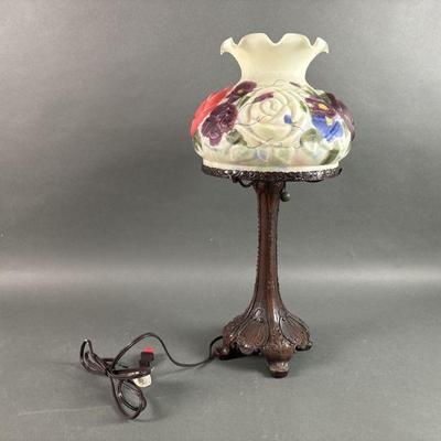 Lot 444 | Vtg Dale Tiffany Lamp
