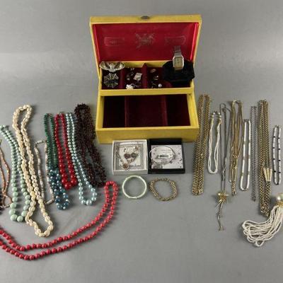 Lot 480 | Costume Jewelry & Jewelry Box
