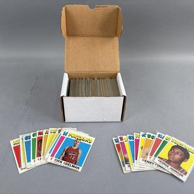 Lot 10 | Vtg 1971-1972 Basketball Cards
