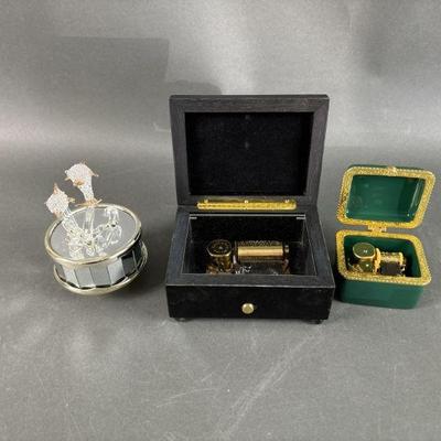 Lot 458 | Vintage Music Boxes
