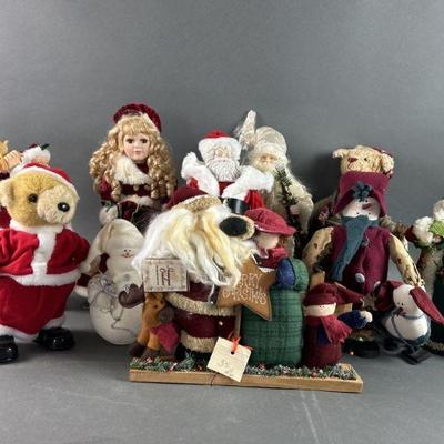 Lot 666 | Vintage Santa’s, Snow Men & More
