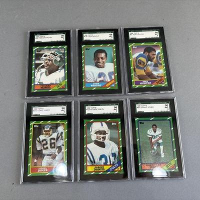 Lot 141 | 1986 Topps Mint Graded Football Cards
