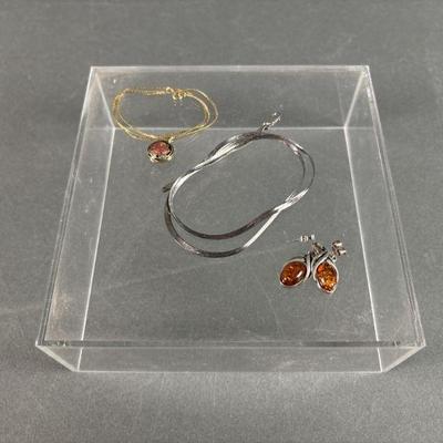 Lot 452 | Gold & Silver Jewelery
