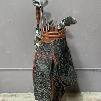 Lot 448 | Vintage Daiwa Coach Golf Bag & More
