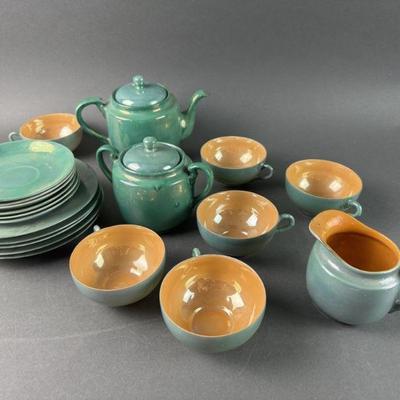 Lot 399 | Tea Set Green Luster Ware
