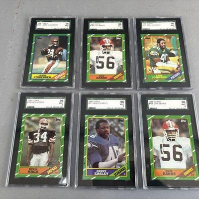 Lot 131 | 1986 Topps Mint Graded Football Cards
