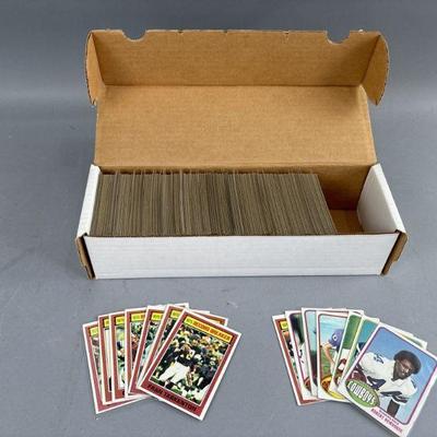 Lot 21 | Vtg 1976 Topps Football Cards
