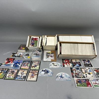 Lot 240 | Vtg World Cup, Soccer, & Hockey Player Cards
