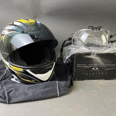 Lot 607 | HJC Motorcycle Helmet & Oakley Hockey Visor
