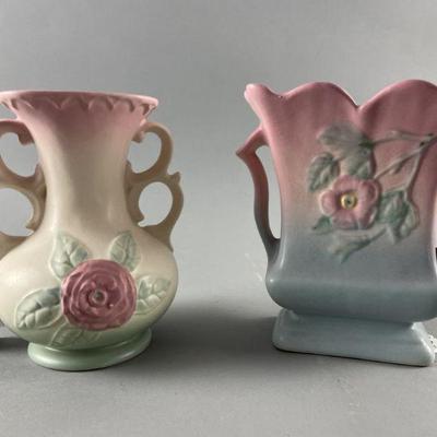 Lot 318 | Vintage Hull Pottery
