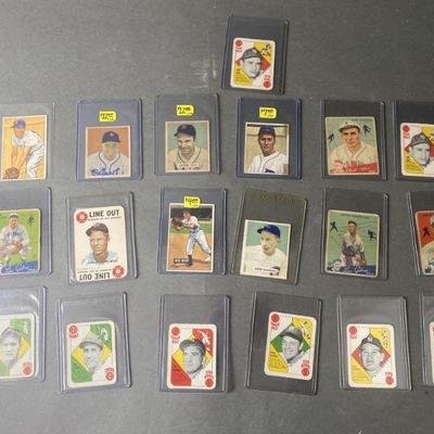 Lot 20 | 1930's & 1950's Baseball Cards

