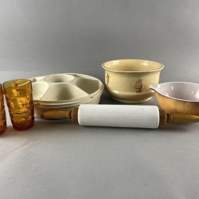 Lot 357 | Vintage Mixing Bowls & More
