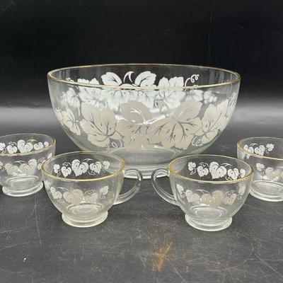Anchor Hocking 10” Maple Leaf Punch Bowl & (4) Cups
