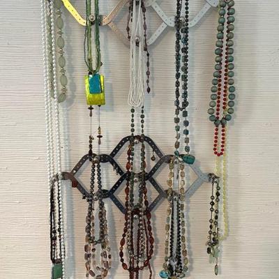 (32) Costume Jewelry Necklaces, Bracelets & More
