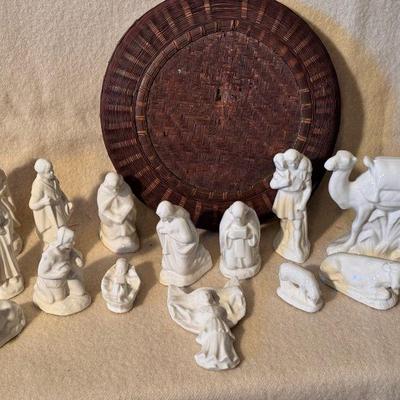 Holland Mold Nativity Figurines
