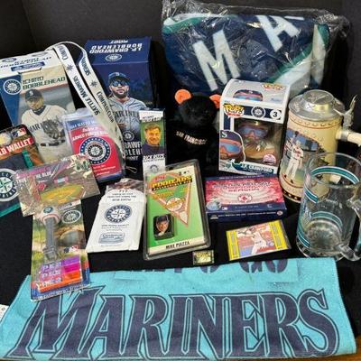 Mariners Bobbleheads & Trading Cards * Pins * Cal Ripken Jr Stein
