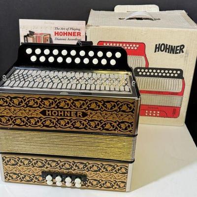 Hohner Accordion * Purchased 1984 * Original Packaging * Instructions
