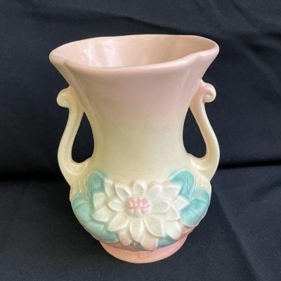 Vintage Hull USA Waterlily Vase
