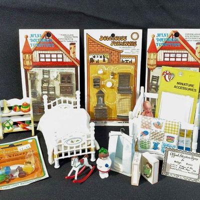 Vintage Miniature Dollhouse Furniture * Accessories

