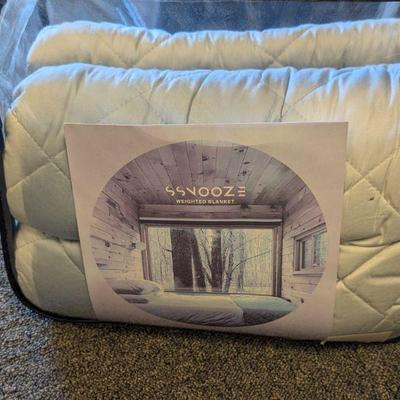 Snooze Brand New Highest-Quality Weighted Blankets.  Several Available. Great Low Price.