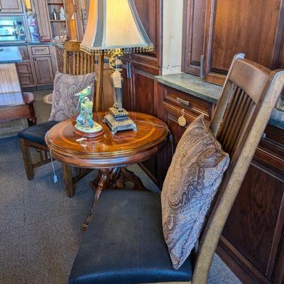 Stunning Solid Wood Round Entry or Anywhere Table.  Antique Style Lamps.  