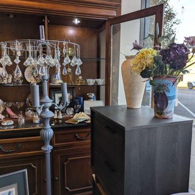 Heavy Multi-Light Floor Lamp.  Pair Matching Night Stands.  Vases