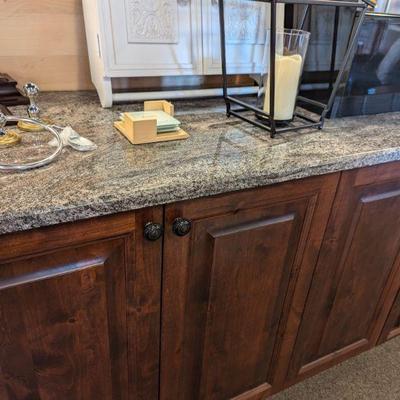 Amish Cabinetry, Granite Countertops