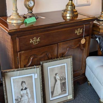 Beautiful Thomasville Solid Maple Wood Serving Cabinet.  Top Opens to a Great Serving Bar.  Victorian Artwork and Mantle Clock