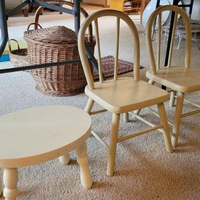 Stool and 2 childs chairs