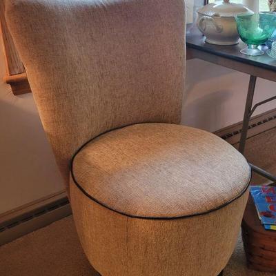 Accent chair #1
