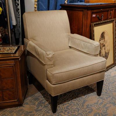 Please visit our showroom room November 1-3, 2024 10am-5pm to purchase items.