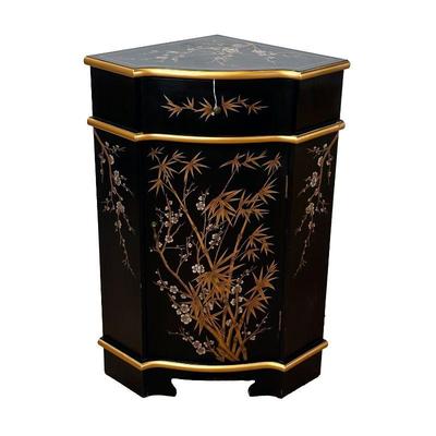Please visit our showroom room November 1-3, 2024 10am-5pm to purchase items.