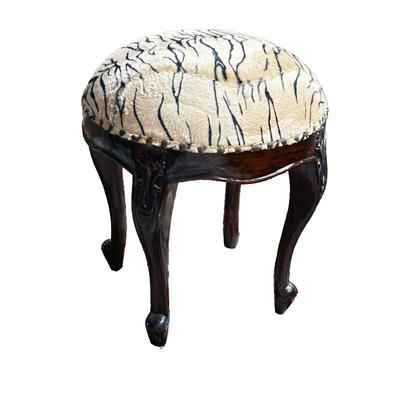 Please visit our showroom room November 1-3, 2024 10am-5pm to purchase items.