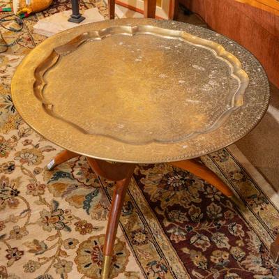 Please visit our showroom room November 1-3, 2024 10am-5pm to purchase items.